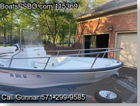 Boston Whaler Dauntless